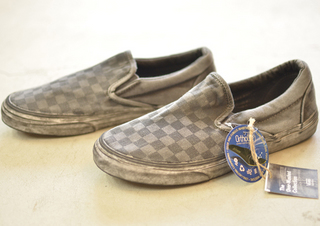 VANS-Classic-Slip-On-CA2.jpg